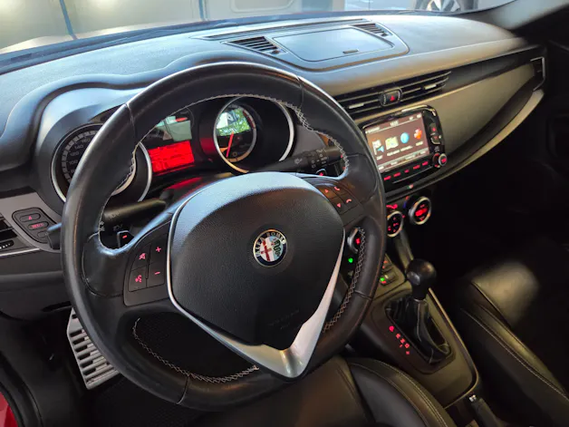 Alfa Romeo Giulietta 1750 TBi Quadrifogl. Verde TCT