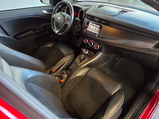 Alfa Romeo Giulietta 1750 TBi Quadrifogl. Verde TCT