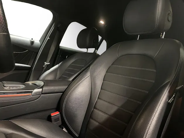 Mercedes-Benz GLC 300 4Matic AMG Line 9G-Tronic