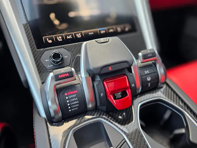 Lamborghini Urus E-Gear