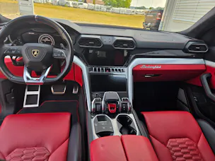 Lamborghini Urus E-Gear