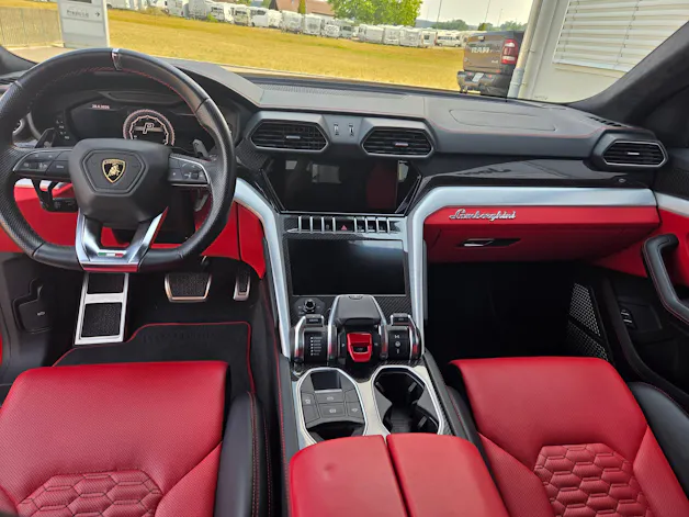 Lamborghini Urus E-Gear
