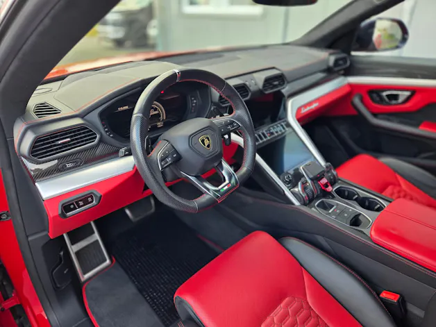Lamborghini Urus E-Gear