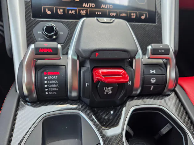 Lamborghini Urus E-Gear