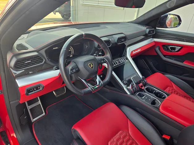 Lamborghini Urus E-Gear