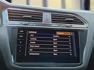 VW Tiguan 2.0TSI R 4Motion DSG Deepblack Perleffekt