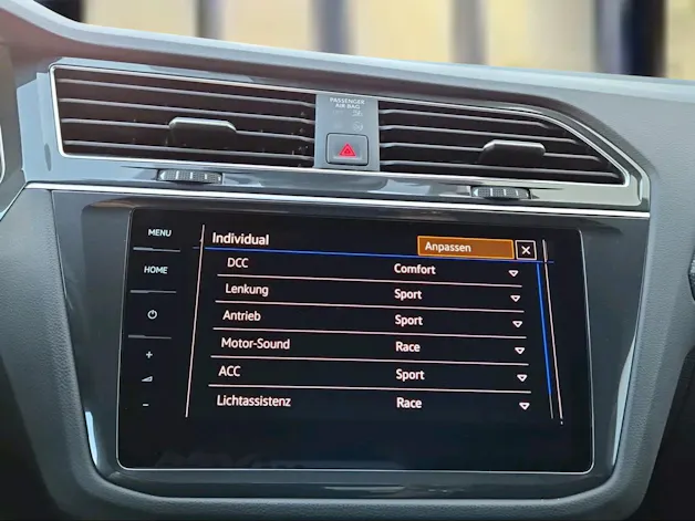 VW Tiguan 2.0TSI R 4Motion DSG Deepblack Perleffekt