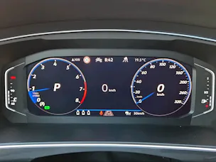 VW Tiguan 2.0TSI R 4Motion DSG Deepblack Perleffekt