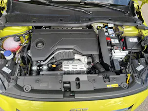 Peugeot 208 NEW 1.2 MHEV 145 GT