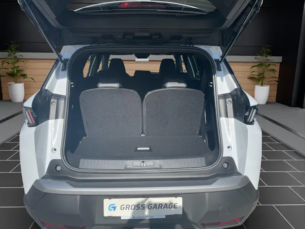 Peugeot 5008 NEW 73kWh Allure Premium AWD