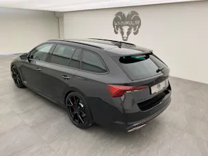 Škoda Octavia 2.0 TSI DSG RS