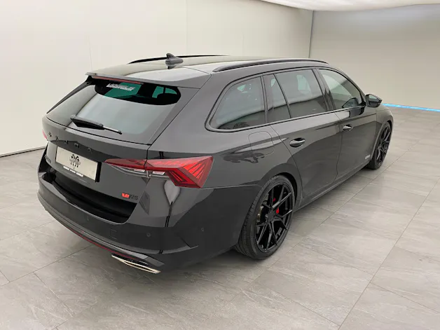 Škoda Octavia 2.0 TSI DSG RS