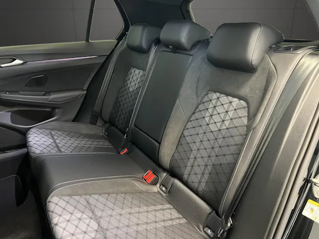 VW Golf 1.5 e TSI mHEV R-Line DSG