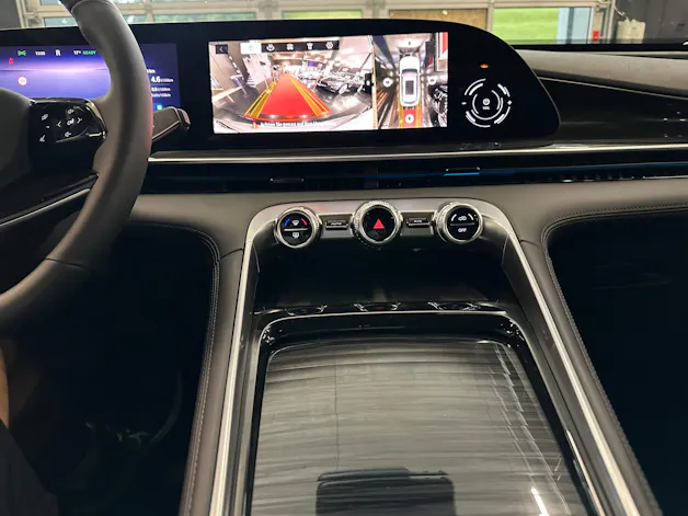 OMODA 9 PHEV SHS Exclusive AWD (Grau Matt)