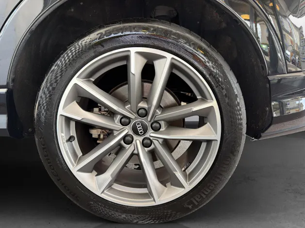 AUDI Q3 45 TFSI quattro S-tronic
