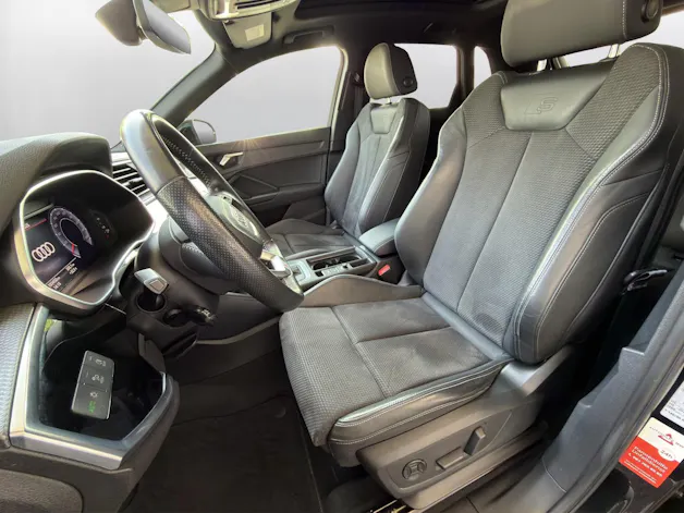 AUDI Q3 45 TFSI quattro S-tronic