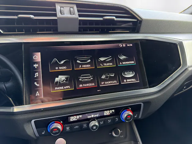 AUDI Q3 45 TFSI quattro S-tronic