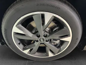 Audi Q4 Sportback e-tron quattro performance Swiss Ski