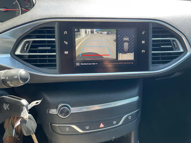 Peugeot 308 1.2 Pure Tech Allure EAT6