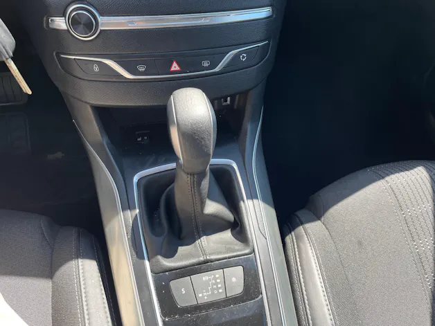 Peugeot 308 1.2 Pure Tech Allure EAT6