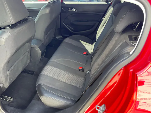 Peugeot 308 1.2 Pure Tech Allure EAT6