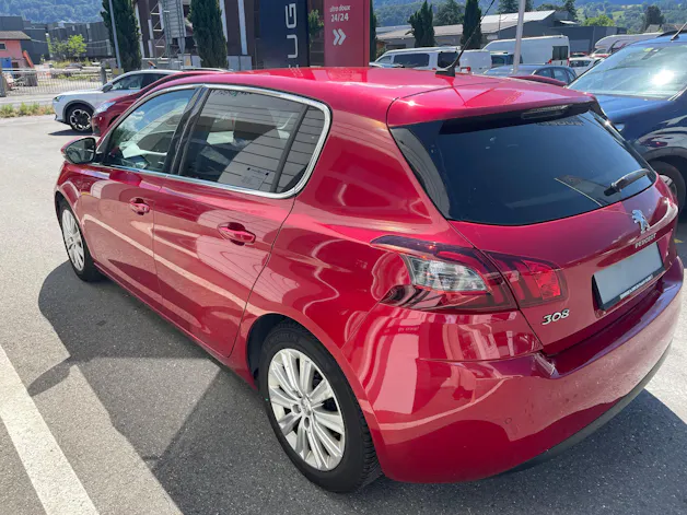 Peugeot 308 1.2 Pure Tech Allure EAT6