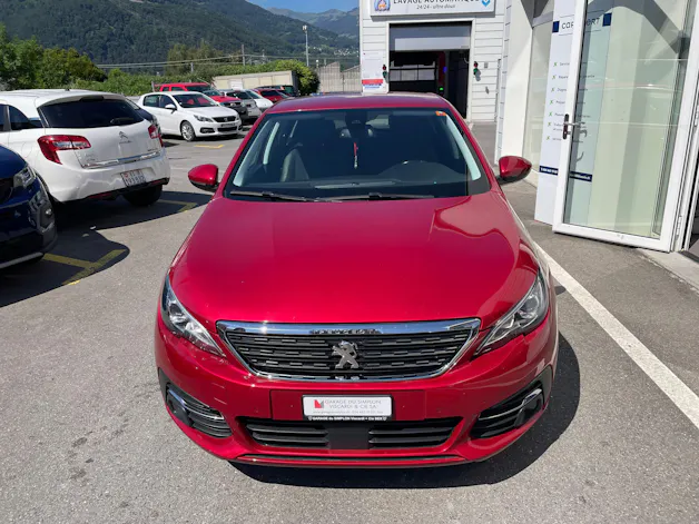 Peugeot 308 1.2 Pure Tech Allure EAT6