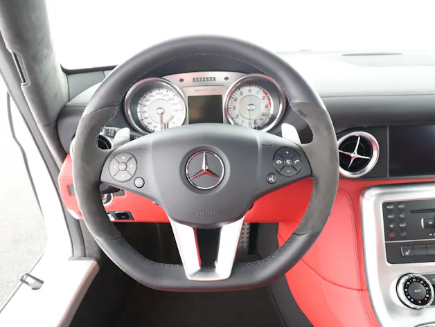 Mercedes-Benz SLS 63 AMG Speedshift