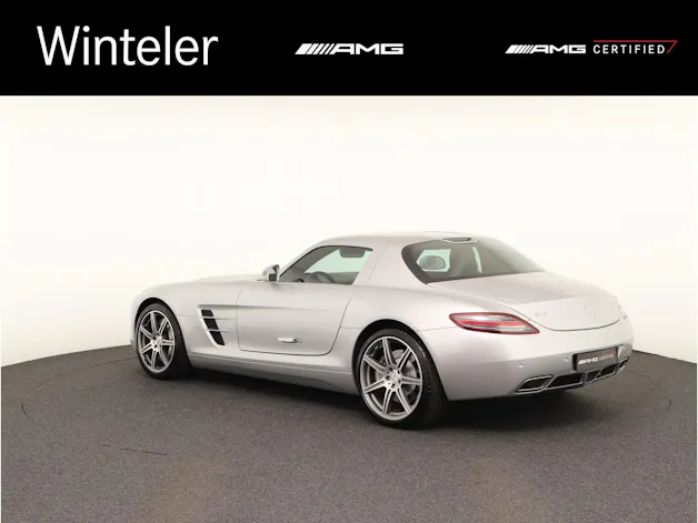 Mercedes-Benz SLS 63 AMG Speedshift