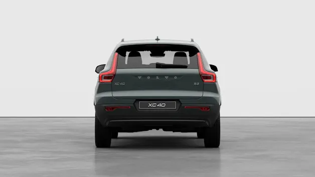 Volvo XC40 2.0 B3 MH Plus Dark