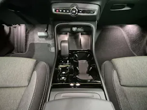 Volvo XC40 2.0 B3 MH Plus Dark