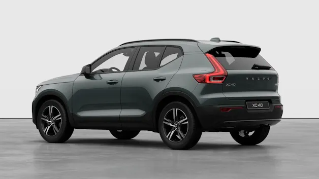Volvo XC40 2.0 B3 MH Plus Dark