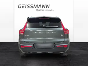 Volvo XC40 2.0 B3 MH Plus Dark