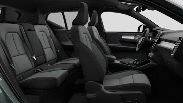 Volvo XC40 2.0 B3 MH Plus Dark