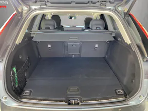 Volvo XC60 T8 eAWD PluginHybrid Ultra Dark Geartronic