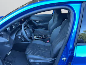 Peugeot 208 NEW 1.2 Hybrid 145 GT