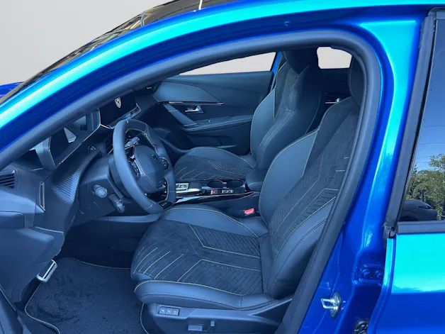 Peugeot 208 NEW 1.2 Hybrid 145 GT