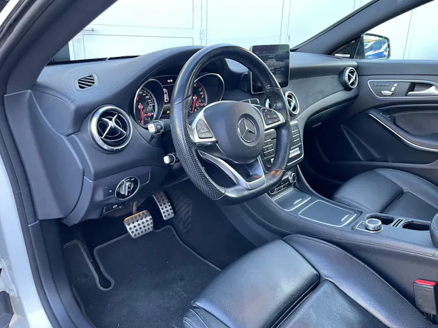 Mercedes-Benz CLA 250 AMG Line 4Matic