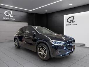 Mercedes-Benz GLA 250 4Matic Progressive 8G-DCT