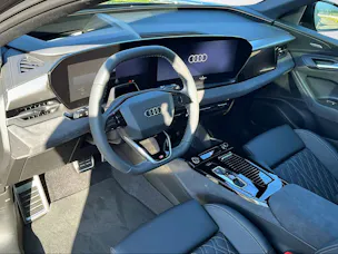 Audi Q6 SUV e-tron quattro 428PS/315kW BEV elektrisch
