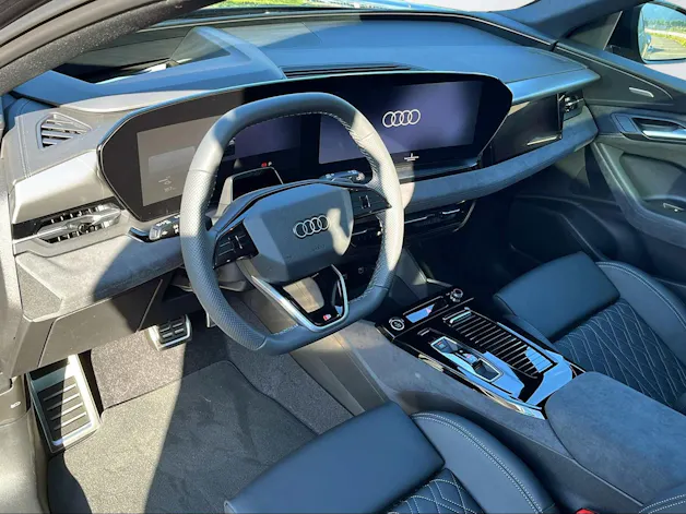 Audi Q6 SUV e-tron quattro 428PS/315kW BEV elektrisch