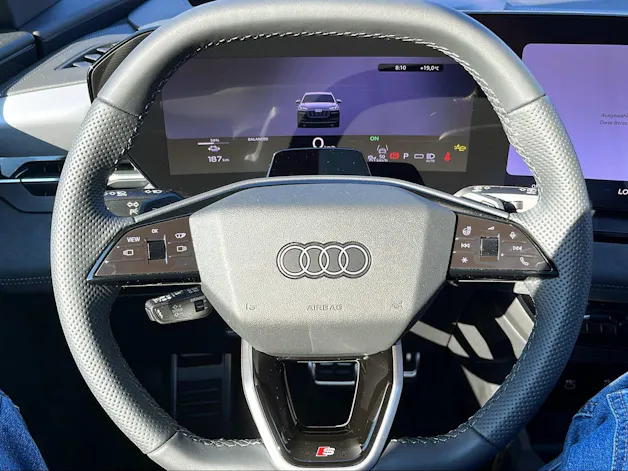 Audi Q6 SUV e-tron quattro 428PS/315kW BEV elektrisch
