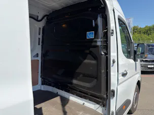 Renault Master T35 2.3 Blue dCi 135 L3H2