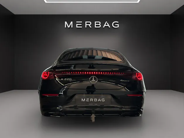 Mercedes-Benz CLA 220 8G-DCT 4Matic