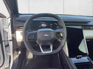 Ford Explorer Extended Range Premium AWD