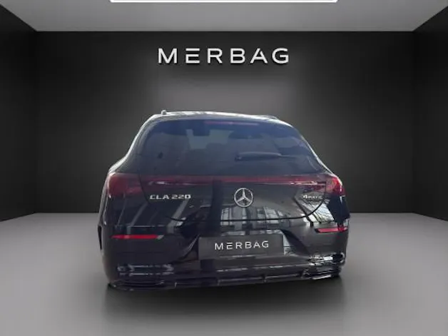 Mercedes-Benz CLA SB 220 4M 8G-DCT