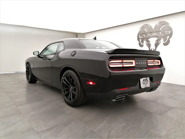 Dodge Challenger 5.7 R/T Shaker