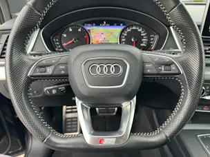 Audi Q5 2.0 TDI sport quattro S-tronic