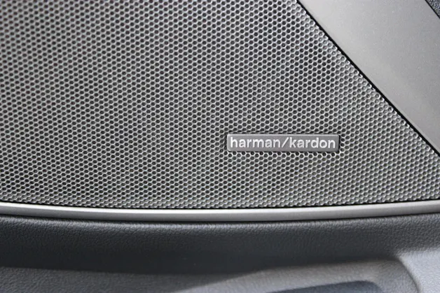 BMW M3 Touring xDrive Competition Individual *DRAVITGRAU METALLIC*