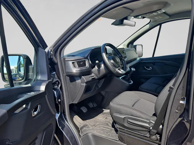 Renault Trafic Blue dCi 150 Passenger Techno
